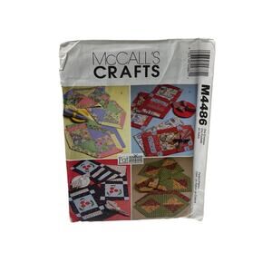 McCalls M4486 Sewing pattern runner placemats napkins fat quarters pieced